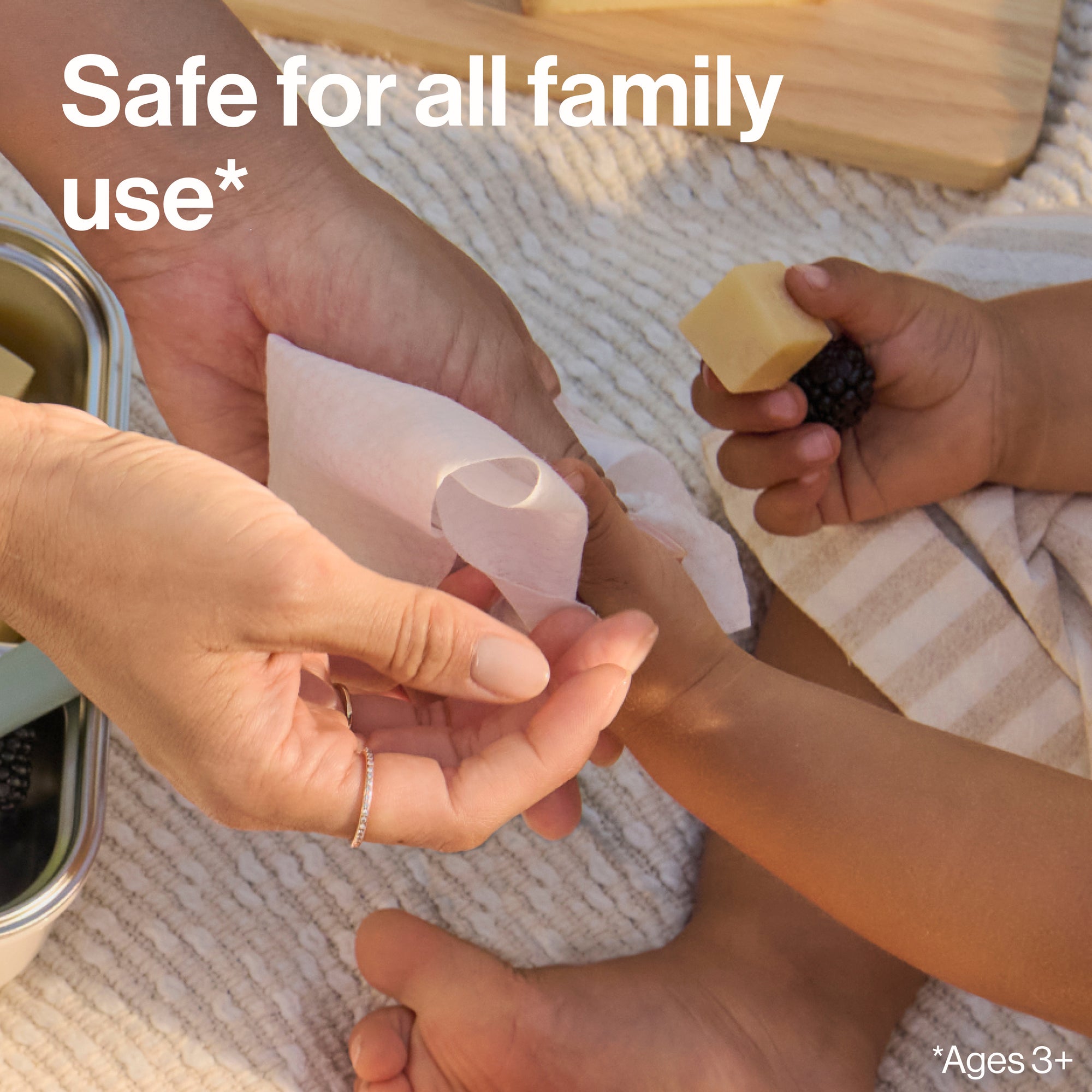Sanitizing Alcohol Wipes, Grapefruit Grove - Image 5